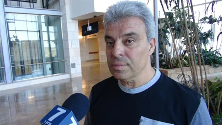 משה, אחיו של צביקה כהן, פצוע הפיגוע שנלחם על חייו