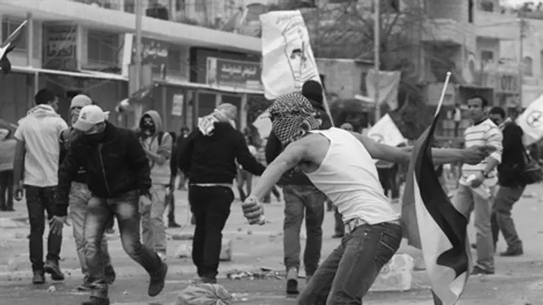 מהומות בקלנדיה. ארכיון