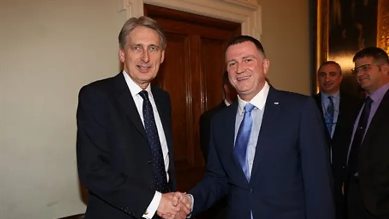 Hammond and Edelstein