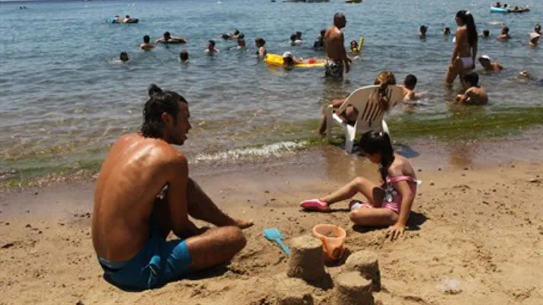 Eilat beach glows in the sun (file)