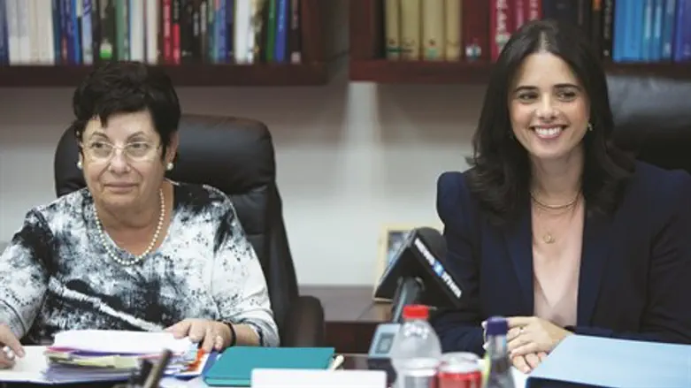 השתלטות שקטה. השרה שקד עם נשיאת בית המשפט העליון, נאור