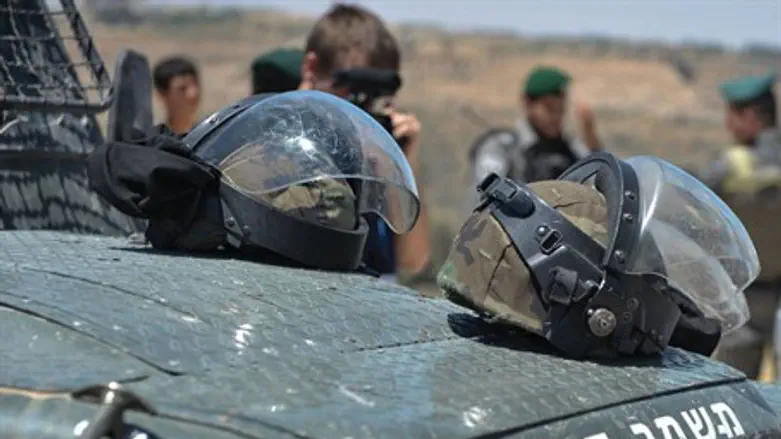 Border Patrol officers at Tapuach Junction