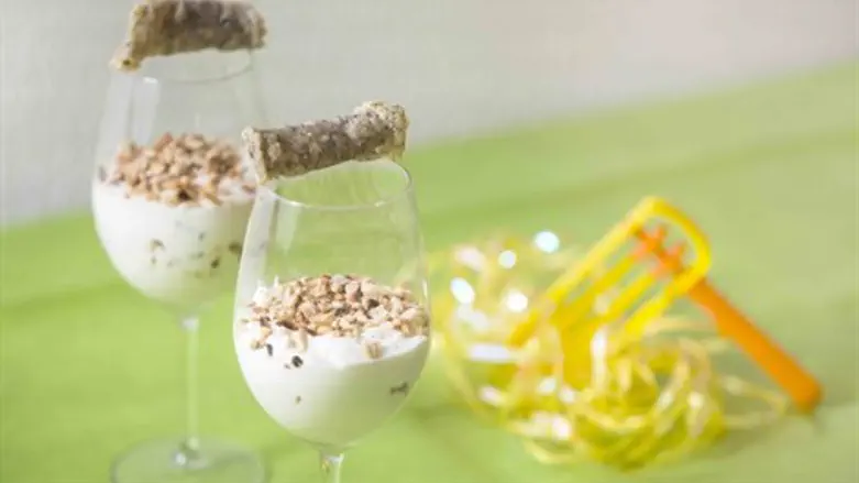 מוס גבינה עם קראנץ