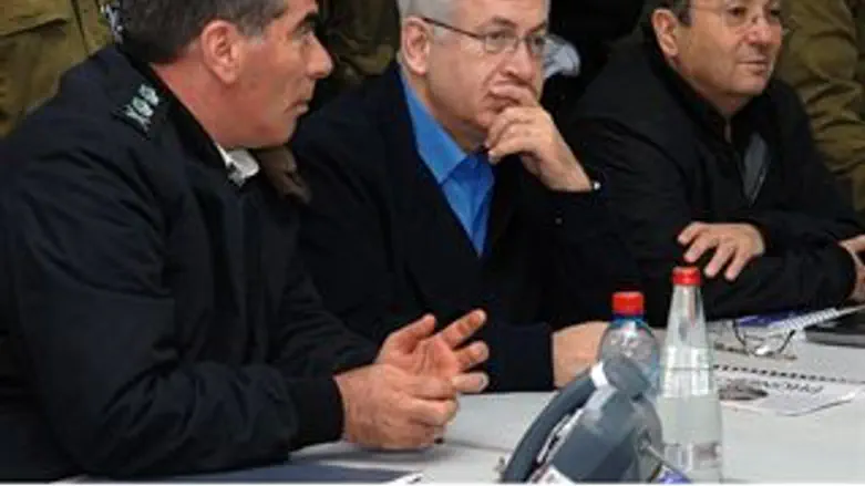 רה"מ שר הביטחון והרמטכ"ל במסיבת עיתונאים