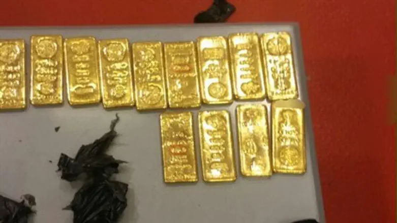 Gold smuggled by Jordanian diplomat