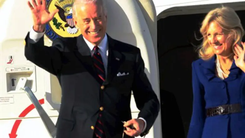 Biden arrives in Israel 2010