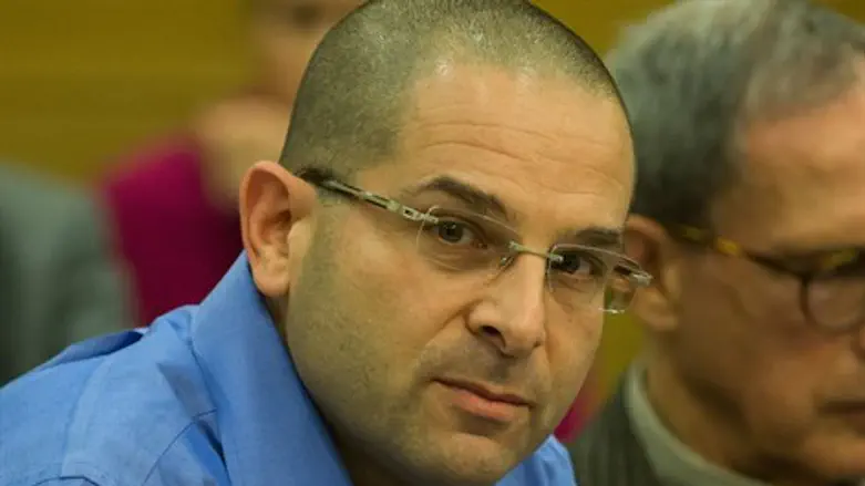 מחנכים לשנאה. מיכה אבני