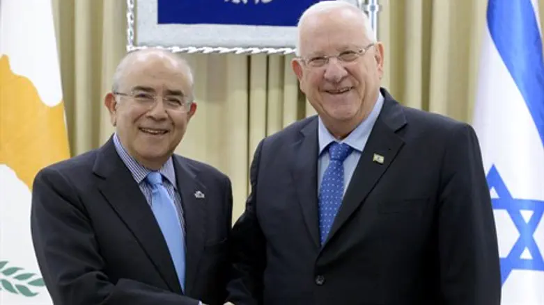 ריבלין ואומיראו