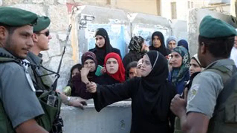 ישראל חנכה מעבר נוסף