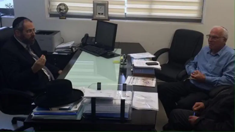 Rabbi Lau and Minister Ariel