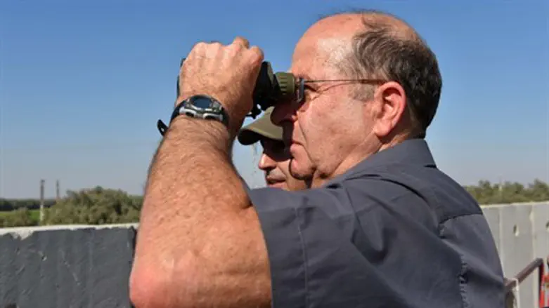 Moshe Ya'alon in the south near Gaza