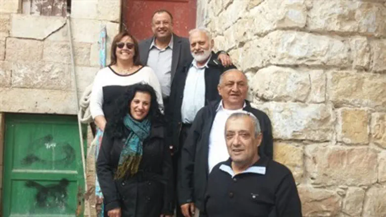 ח"כ קורן (משמאל למטה) במהלך הסיור