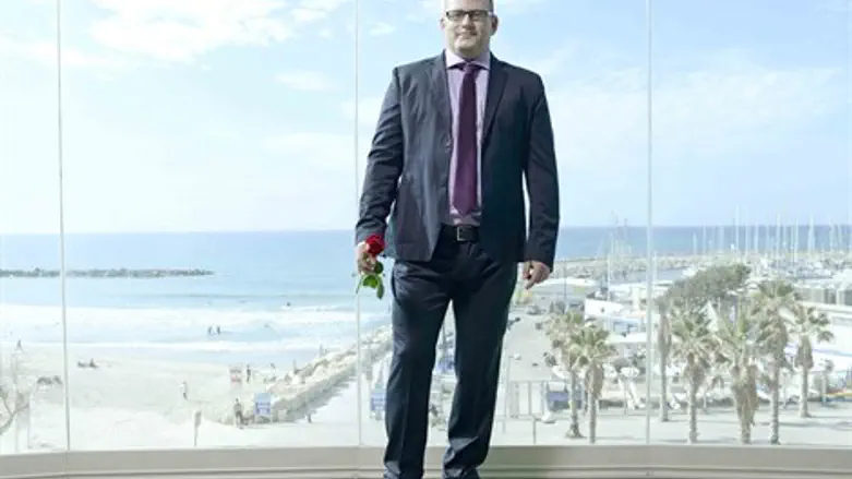 גברים מתלבשים מהראש