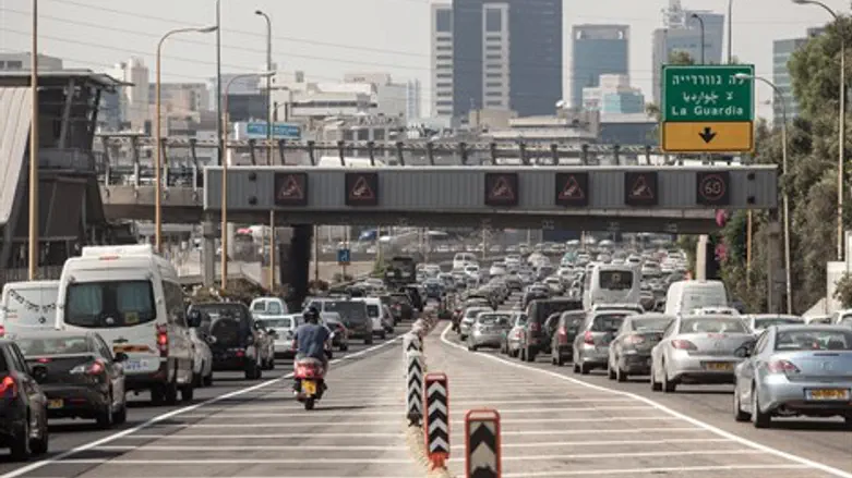 ייסעו – ישלמו, לא ייסעו – לא ישלמו. פקקי תנועה בגוש דן