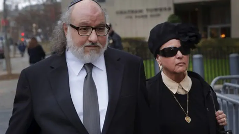 האם תמיכה ישראלית תזיק לו? פולארד