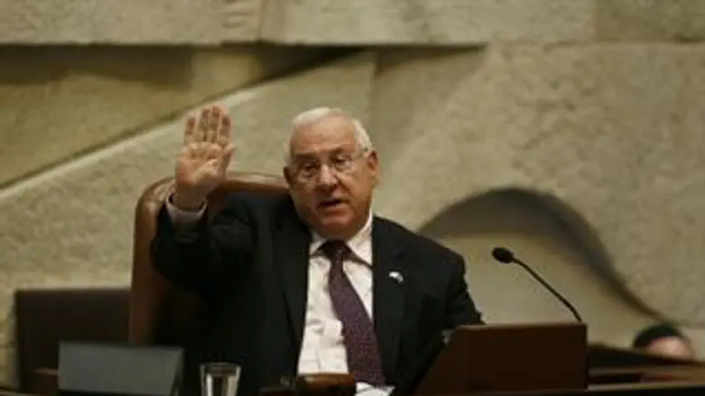 קורא להתעשתות. ריבלין