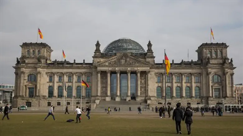 Judge on trial for helping Holocaust survivors