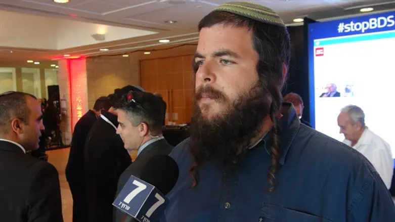 Lev Haolam head Nati Rom