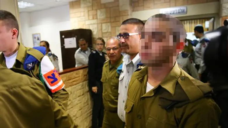 החייל היורה מחברון