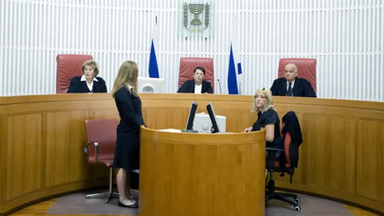 שופטי בג"ץ. ארכיון