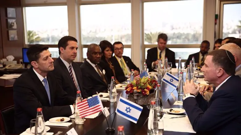 הפגישה המשותפת. הבוקר