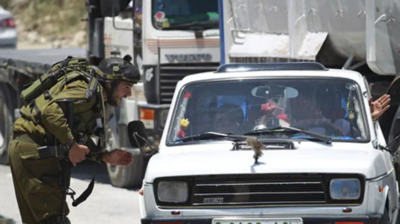 Car being checked (illustration)