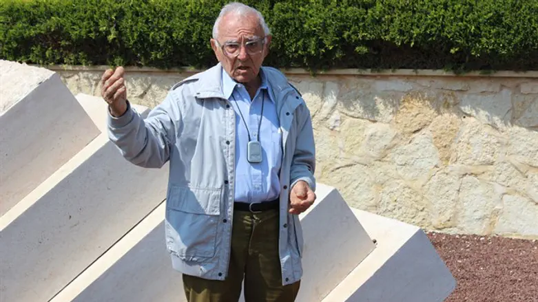 חורב בטקס הזיכרון