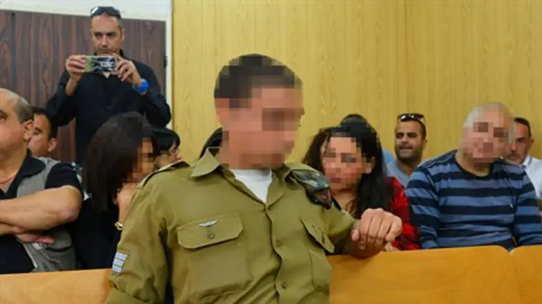 החייל בבית הדין הצבאי