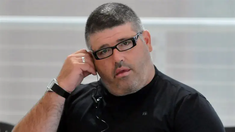 לפני כשאתם מתראיינים ל-'7 לילות', מומלץ להיעזר בשירותיו. רני רהב