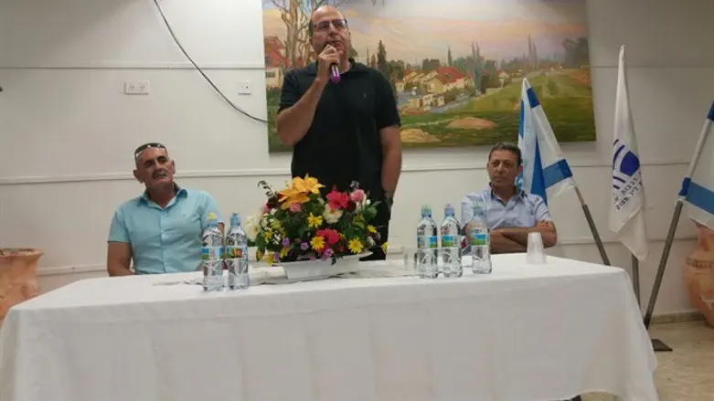 השר יעלון במעלה אפרים