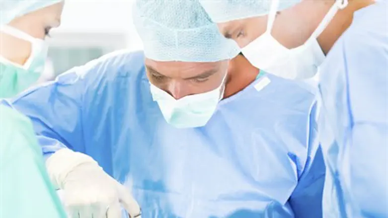 Operating room (illustration)