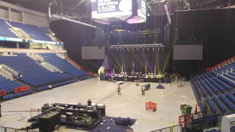 ההכנות בעיצומן. אולם ארנה