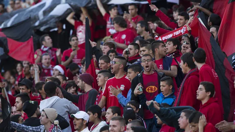 אוהדי ירושלים. הקבוצה עומדת במוקד המאבק