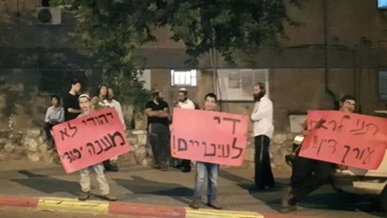 Protests after Duma arrest wave (file)