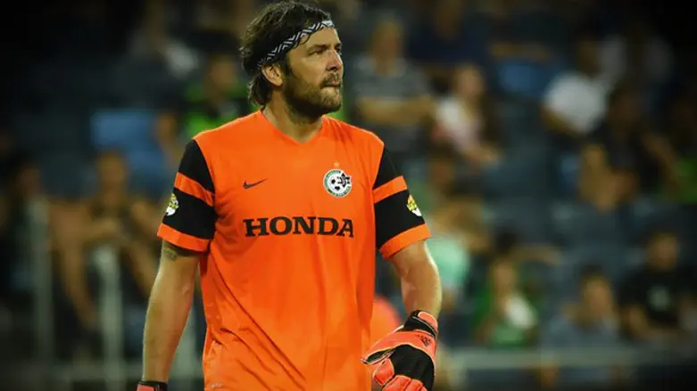 שוער חיפה מאוכזב בסיום, ולדימיר סטויקוביץ' 