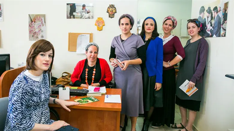 "כל מטופלת שלנו היא עולם ומלואו וככה אנחנו מתייחסים אליה". העובדות הסוציאליות של 'יד לאחים