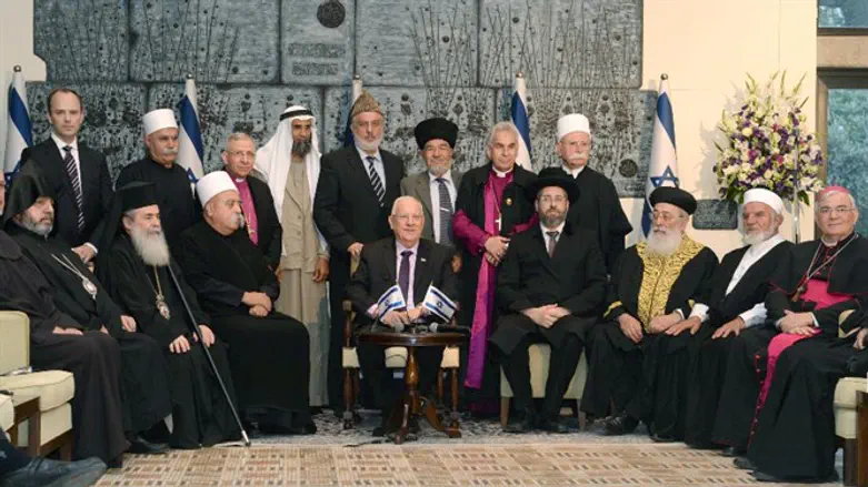 הנשיא עם אנשי הדת מכל המגזרים, היום