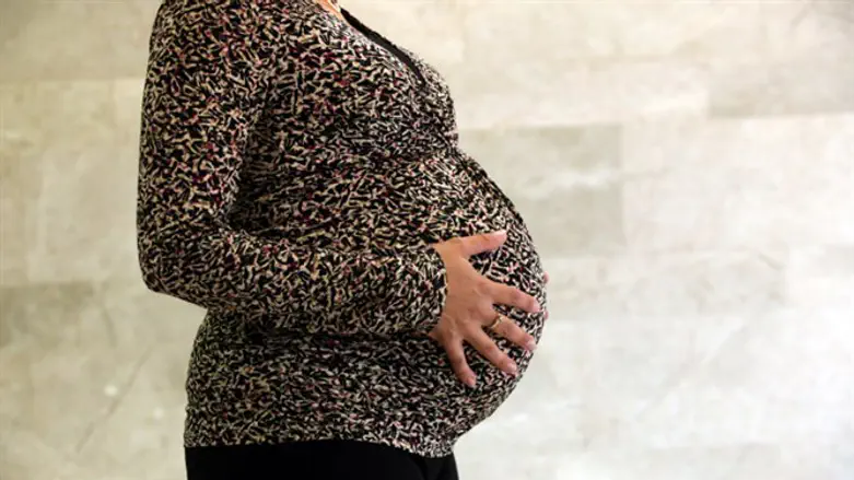 פיטורים והריון