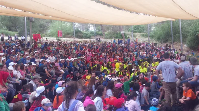 פתיחת קייטנת הפסח של עוז