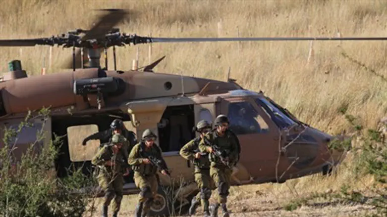 Rescue helicopter (file)