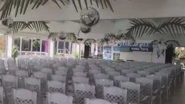 Preparing for the lone soldier Seder