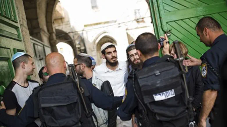 Евреи, стремящиеся взойти на Храмовую гору