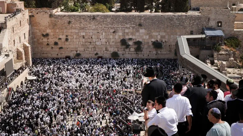 רבבות בברכת כהנים