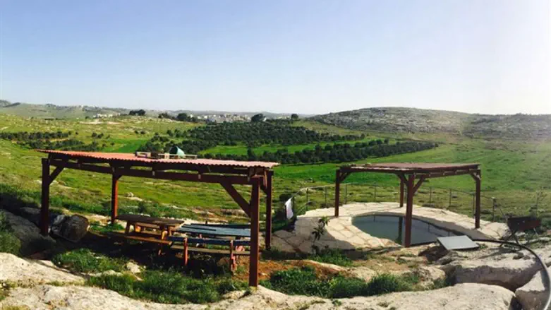 נערכים לקליטת מבקרים. עתניאל