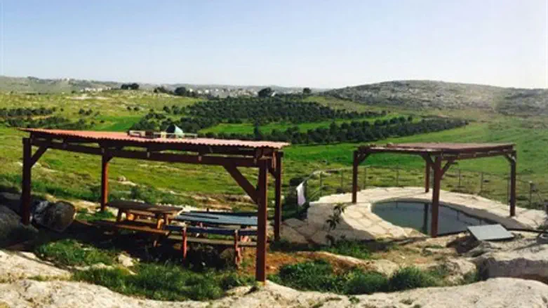 Туристический комплекс в поселении Отниэль