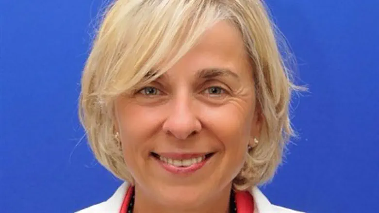 Professor Anat Lowenstein