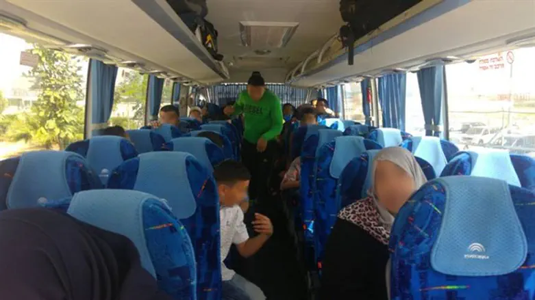 הילדים בדרך מעזה לסחנה