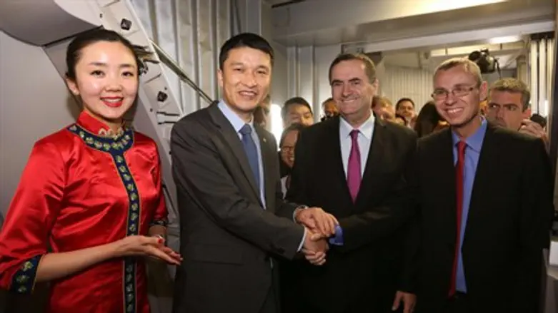 Ministers Katz and Levin greet Chinese delegation