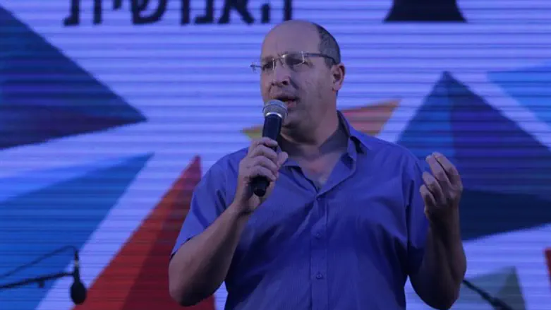 אבי ניסנקורן. בהסתדרות זועמים על הנהלת נגב קרמיקה