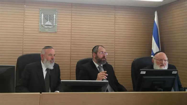 מימין: הרב לבנון, הרב לאו והרב איגרא